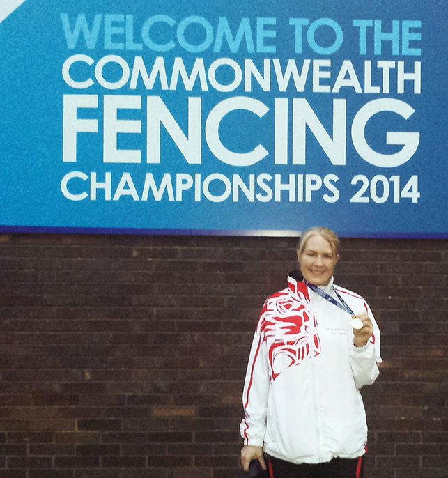 nicola hull commonwealth fencing 2014